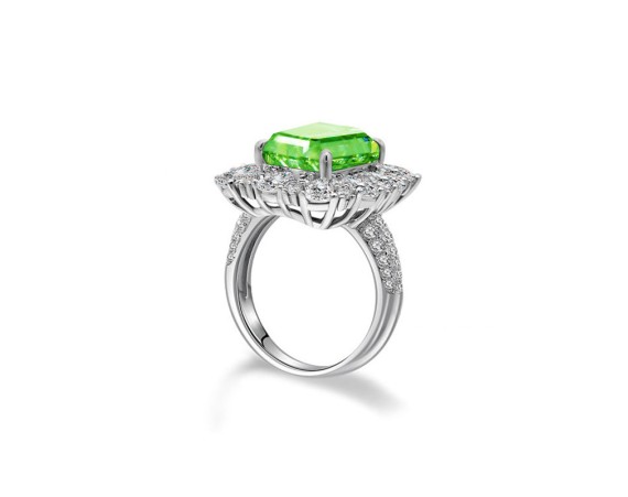 GREEN IRREGULAR RING