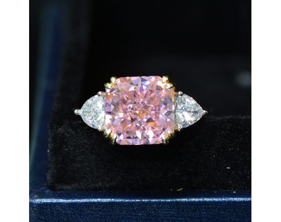 SQUARE PINK ZIRCONIUM RING